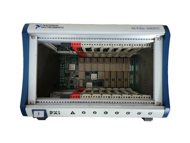 National Instruments PXIE-1082DC