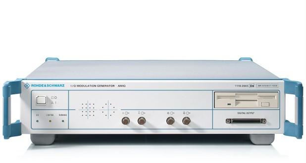 Rohde &amp; Schwarz AMIQ I/Q Modulation Generator, New approaches in the generation of complex I/Q signals
